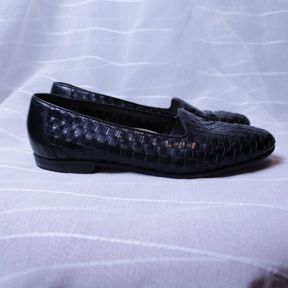 Trotters Woven Black Leather Slip Ons Womens 10WW - Picture 10 of 10